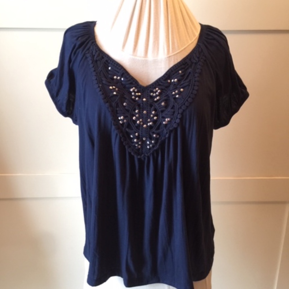 BY DESIGN navy woman’s top size L